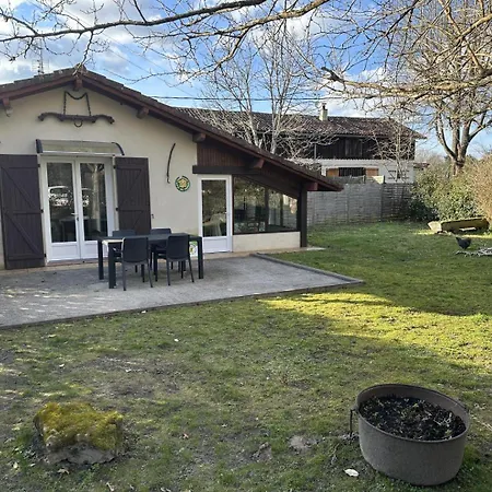 Lagrange بيت للعطل